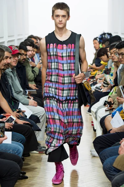 Look 4